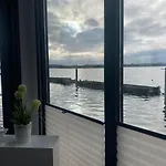 Ostsee Hausboot Ostseeblick 1 *