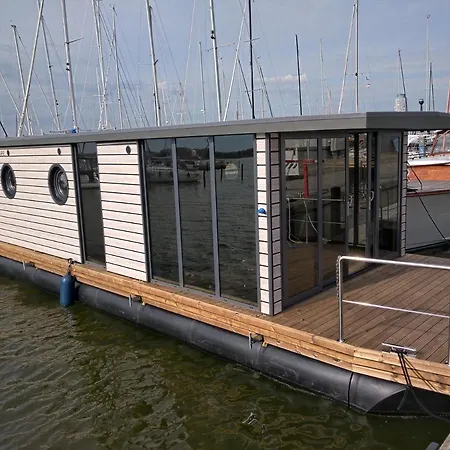 Ostsee Hausboot Ostseeblick 1