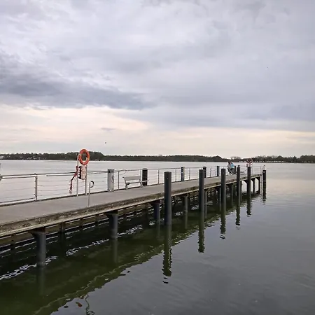 Дом отдыха Ostsee Hausboot Ostseeblick 1 Шлезвиг
