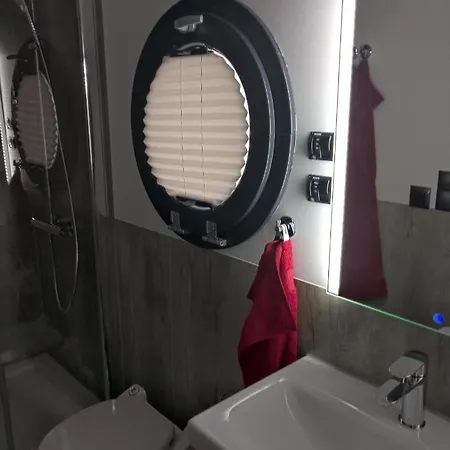 Ostsee Hausboot Ostseeblick 1