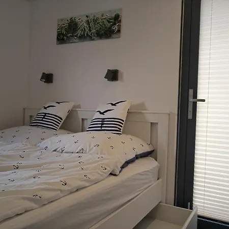 Feriehus Ostsee Hausboot Ostseeblick 1 *