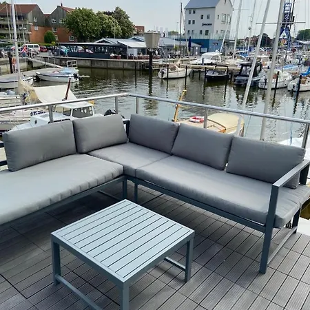 Ostsee Hausboot Ostseeblick 1 *