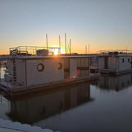 Ostsee Hausboot Ostseeblick 1 *