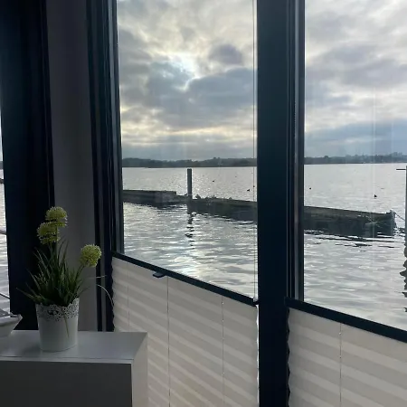 Ostsee Hausboot Ostseeblick 1 *