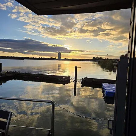 Ostsee Hausboot Ostseeblick 1 Feriehus