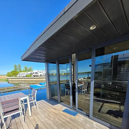 Ferienhaus Ostsee Hausboot Ostseeblick 1 *