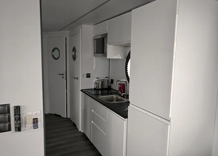 Ostsee Hausboot Ostseeblick 1 * Schleswig