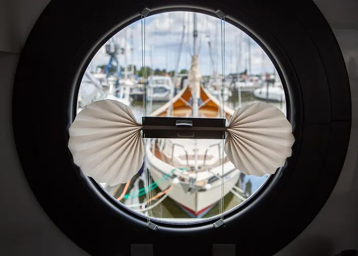 Ostsee Hausboot Ostseeblick 1 Vakantiehuis Schleswig